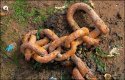 Rusty chains Exmouth .JPG