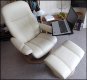 Stressless Consul Easy chair TZ70 P1030600.JPG
