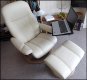 Stressless Consul Easy chair TZ70 P1030600.JPG
