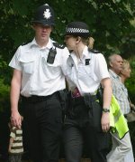 Police constables male and female Swindon 10D CAN_4137.jpg