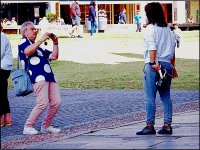 Man leaning backwards to frame picture P8040003.jpg