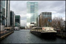 Le Sorrelle in Canary Wharf Basin FX55 1020080.JPG