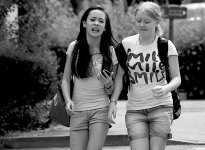 Two young girls in Hall Im Tyrol 5815.JPG