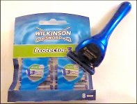 Wilkinson Sword Protector Razor TZ70 P1030822.JPG