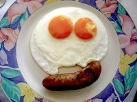 Sue's egg and sausage face Long Buckby Wharf FX55_1000432.JPG