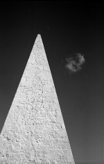 img032m.jpg
