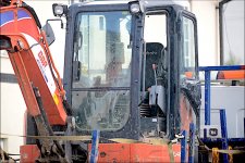 Digger cab Tamron 500mm D600 4967.jpg