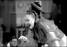 Stilt dancer in Princesshay Exeter A65 DSC00353.JPG