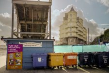 1873_Fuji 690_Fuji 400 (Superia)_LLandudno_006.jpg