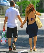 Couple walking on Reitherspitzstrasser Seefeld 5D 5553.jpg Couple walking on Reitherspitzstrasser Seefeld 5D 5553.jpg