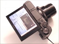 Sony HX90 flip screen in use TZ70 P1030854.JPG