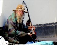 Busker Sidmouth FZ82 P1000715.JPG Busker Sidmouth FZ82 P1000715.JPG
