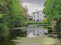 Castle House and pond small.jpg