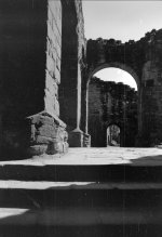 2405GPMXBW34 Inside Castle.jpg