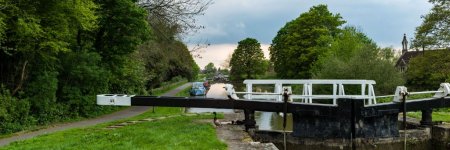 Devizes Canal Lock Gates.jpg Devizes Canal Lock Gates.jpg