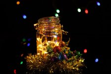 Festive bokeh f-2.8.jpg