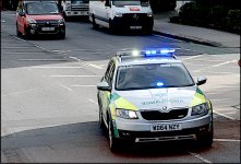 Paramedic car   Heavitree Road blue lights P1140269.JPG
