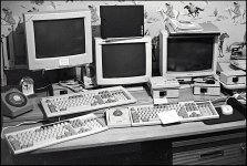 Multiple screens and keyboards Unknown Camera 1996 10-34.jpg Multiple screens and keyboards Unknown Camera 1996 10-34.jpg