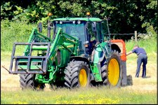 Tractor on flood meadow Clyst St Mary FZ84 P1010236.JPG Tractor on flood meadow Clyst St Mary FZ84 P1010236.JPG