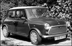 Leica Old Mini Swindon Old Town.jpg