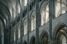 Laon Cathedral 3.jpg Laon Cathedral 3.jpg