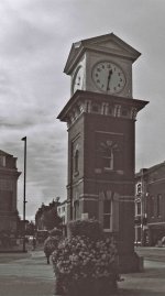 altringham_station_clock.jpg altringham_station_clock.jpg
