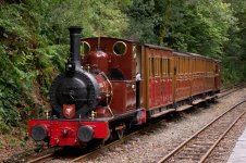 victorian_train_at_abergynolwyn.jpg