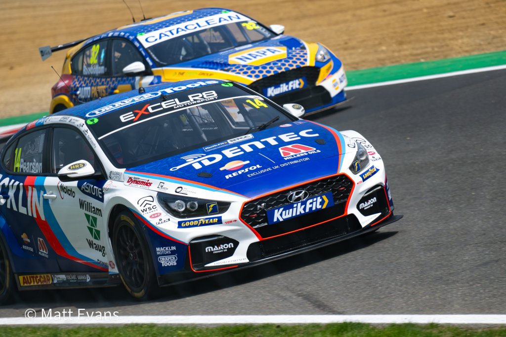 BTCC Brands Hatch-1.jpg