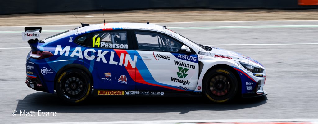 BTCC Brands Hatch-18.jpg
