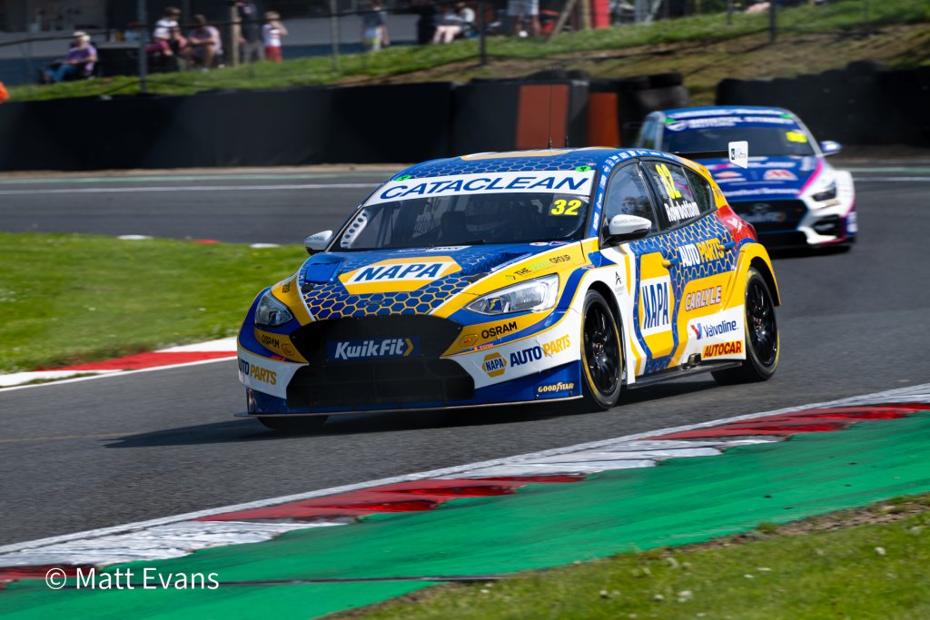 BTCC Brands Hatch-26.jpg