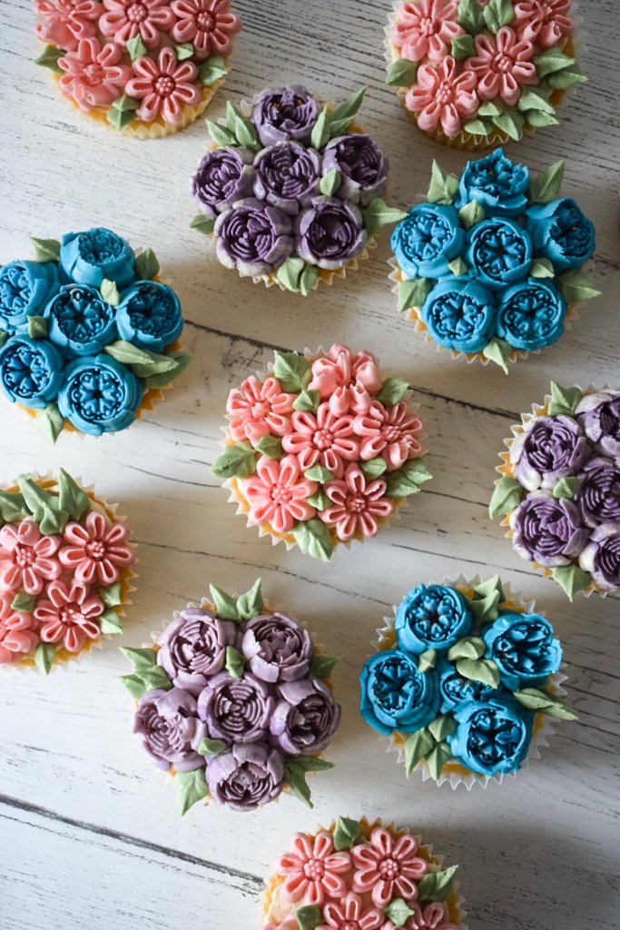 Flowering Cupcakes | Nikon D5300