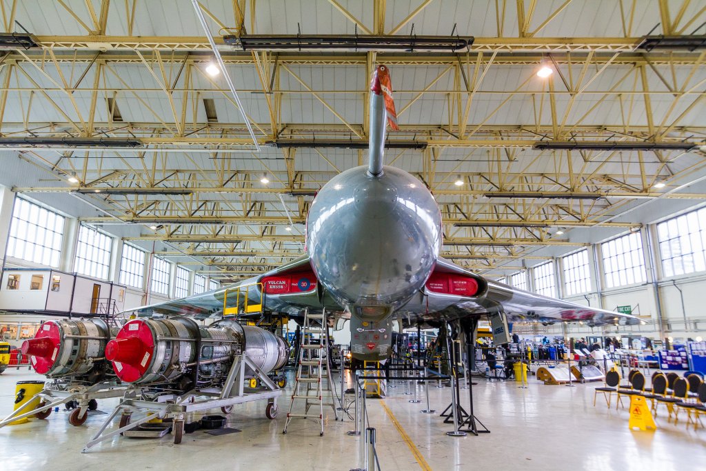 Vulcan XH558 - engines out