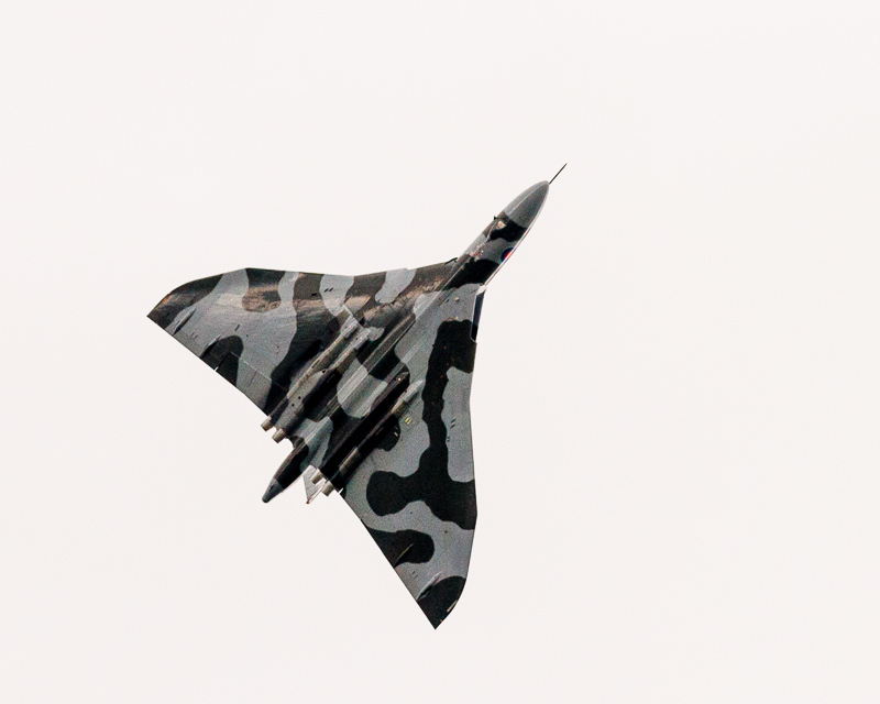 Vulcan XH558