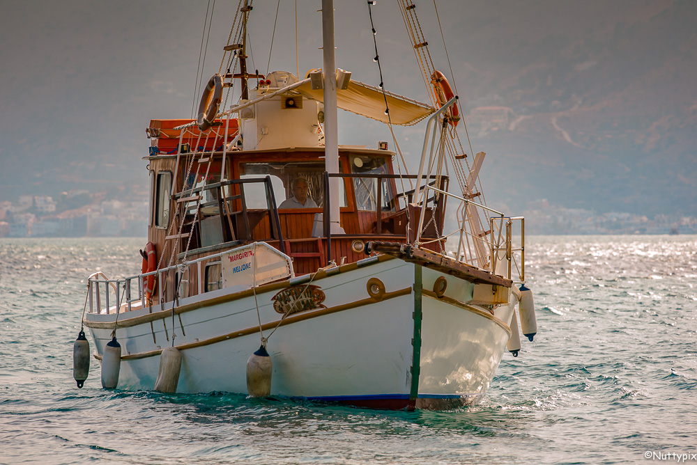 TP_boat_Crete2.jpg