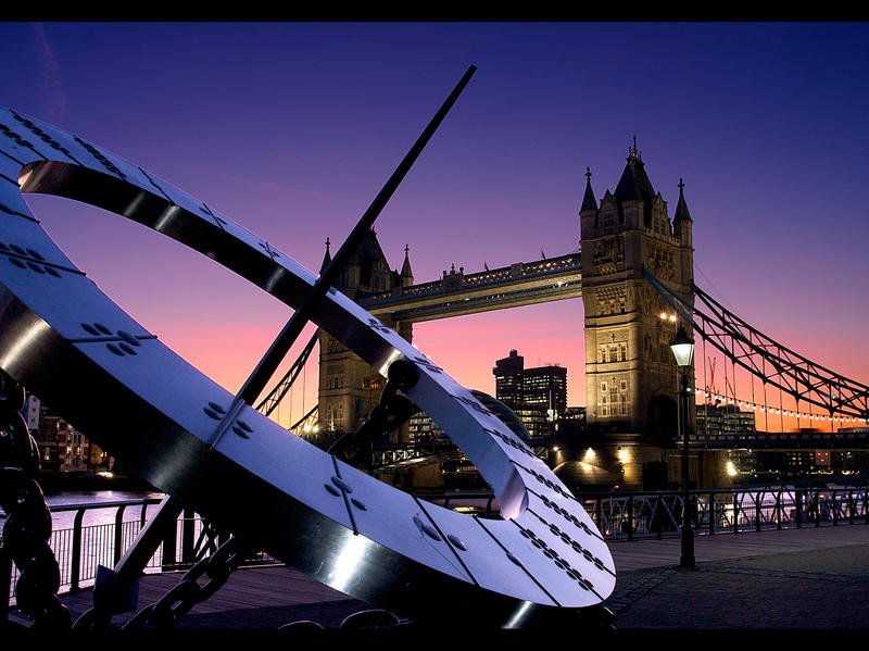 tower_bridge_by_danleach-d4mklsi.jpg