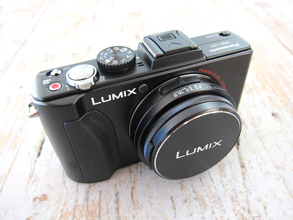 panasonic-lumix-lx5-camera.jpg