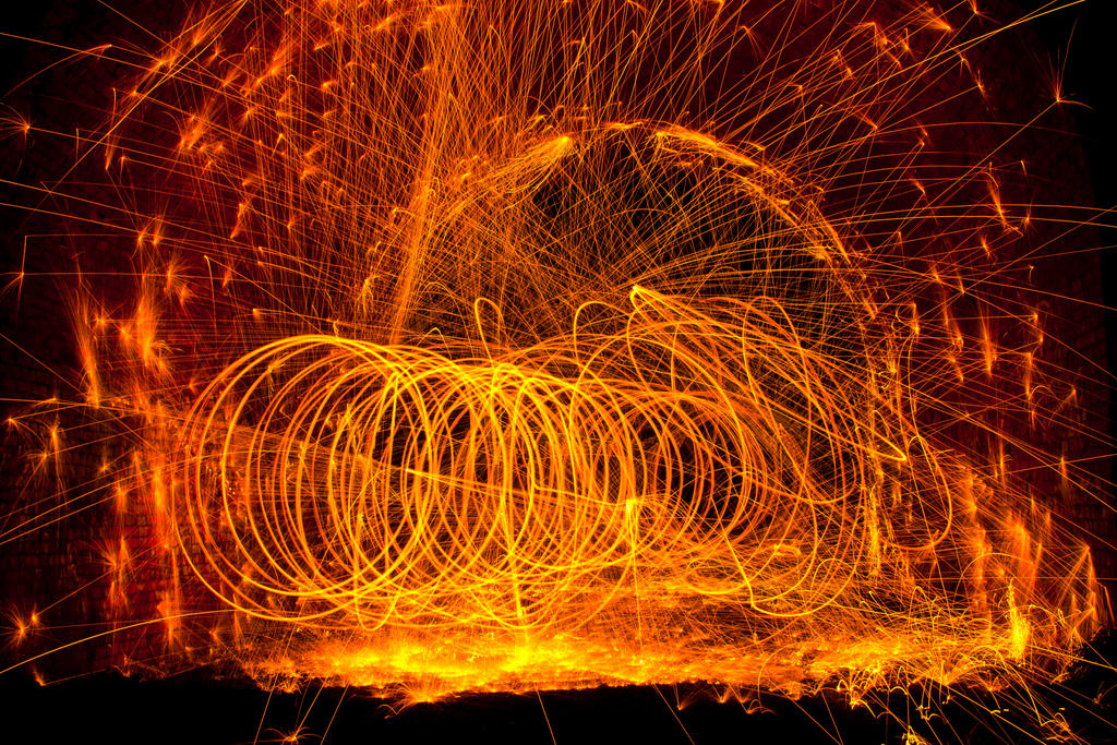wirewool_light_painting_by_richardfrost-d4fbxcf.jpg