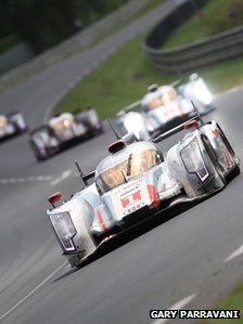 _60975588_cars_224.jpg