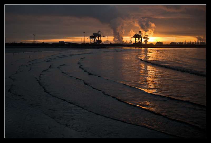 The_ebb_and_flow_of_industry_by_MessiahKhan.jpg