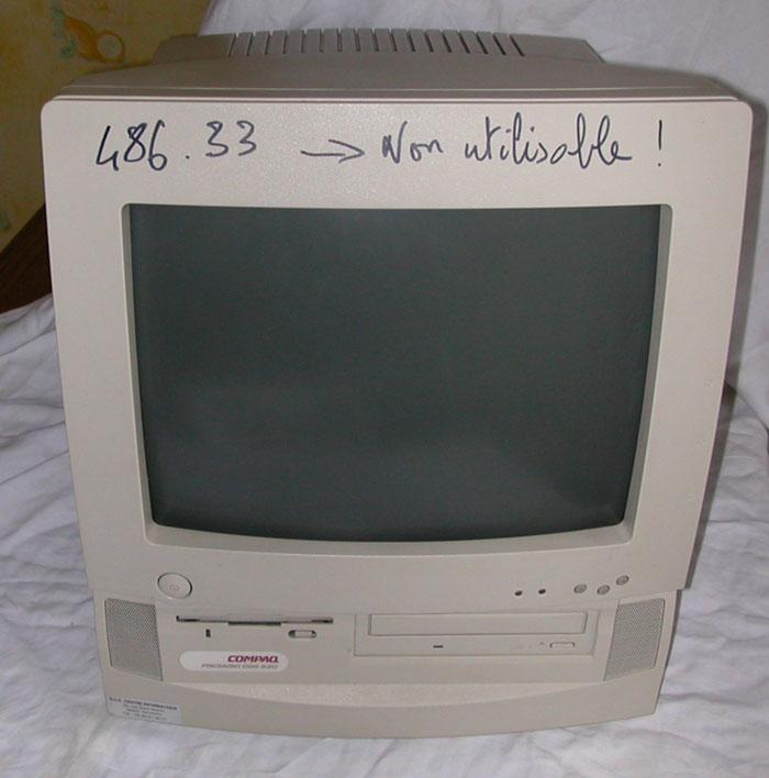 compaq-cds-520.jpg