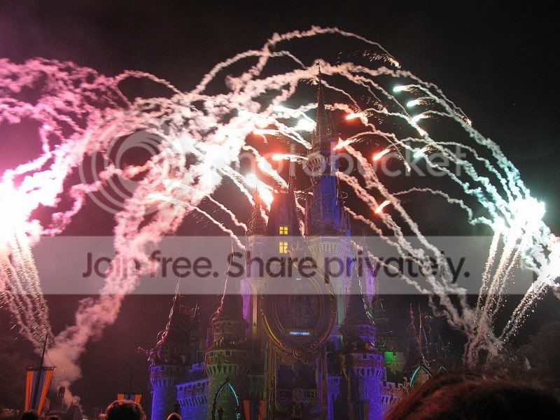 fireworks800x600.jpg