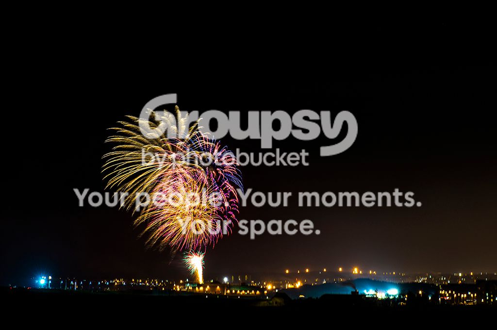 800-00654Firework.jpg