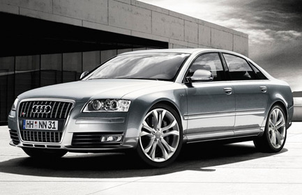 2008_audi_s8_ext_13.jpg