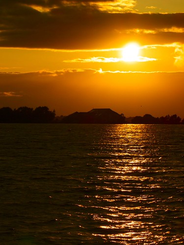 3707027383_5a2212c289.jpg