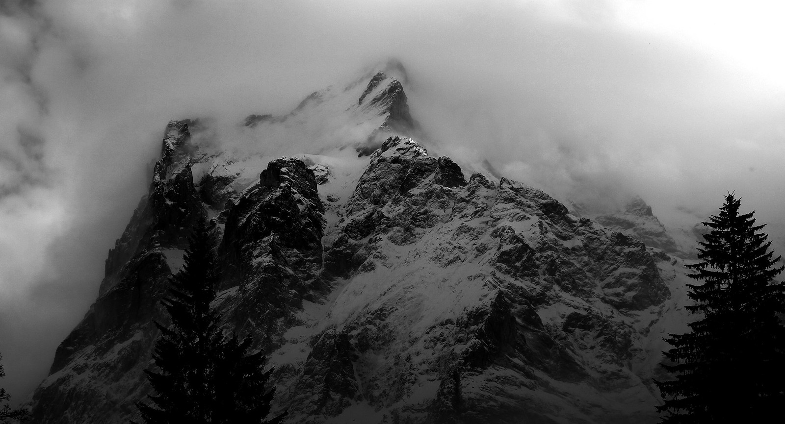 12508810164_ba116c9615_h_d.jpg