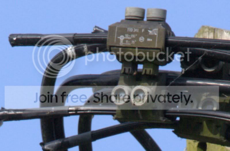 7221100crop.jpg