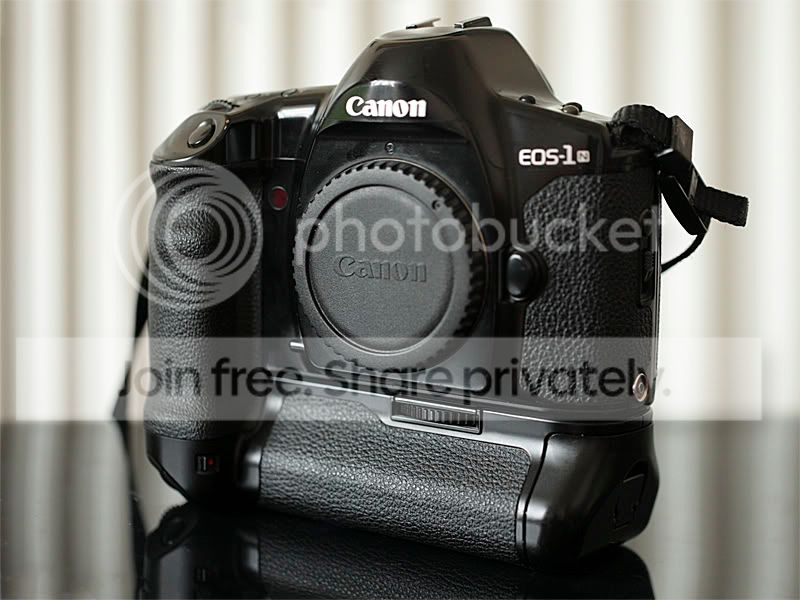 EOS1n.jpg