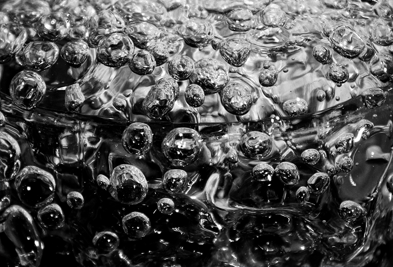 Water_Bubbles_by_neoweb.jpg
