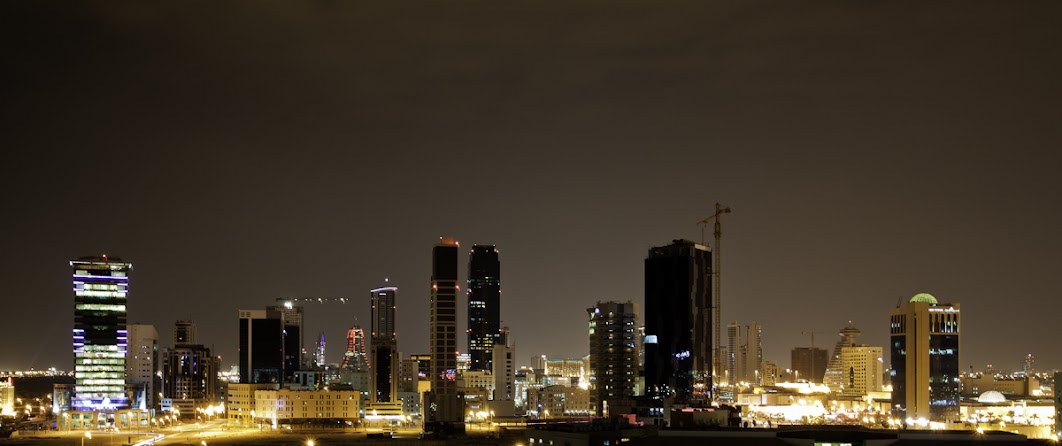 Manama+at+night-2.jpg